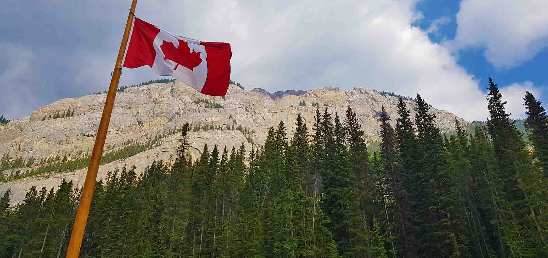 parco nazionale banff canada bandiera