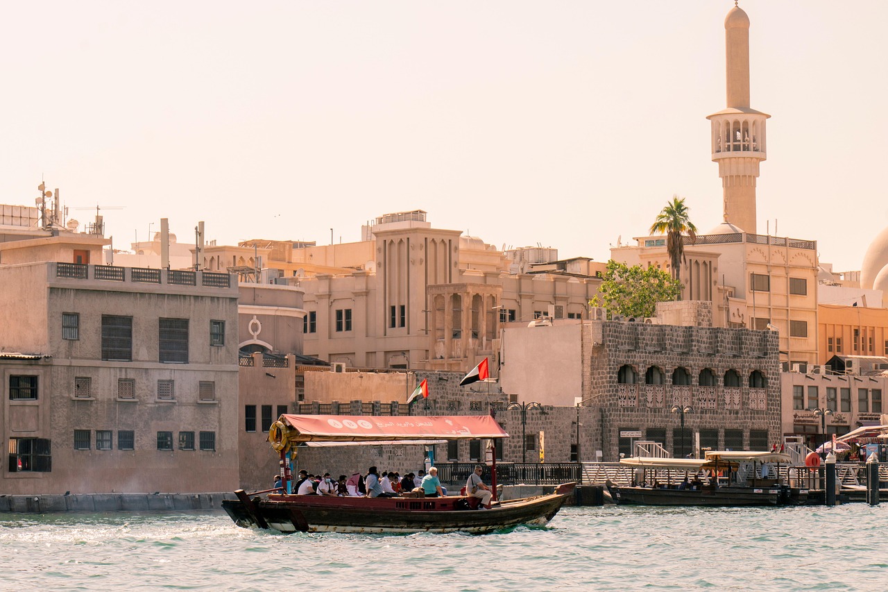 tour emirati arabi con guida